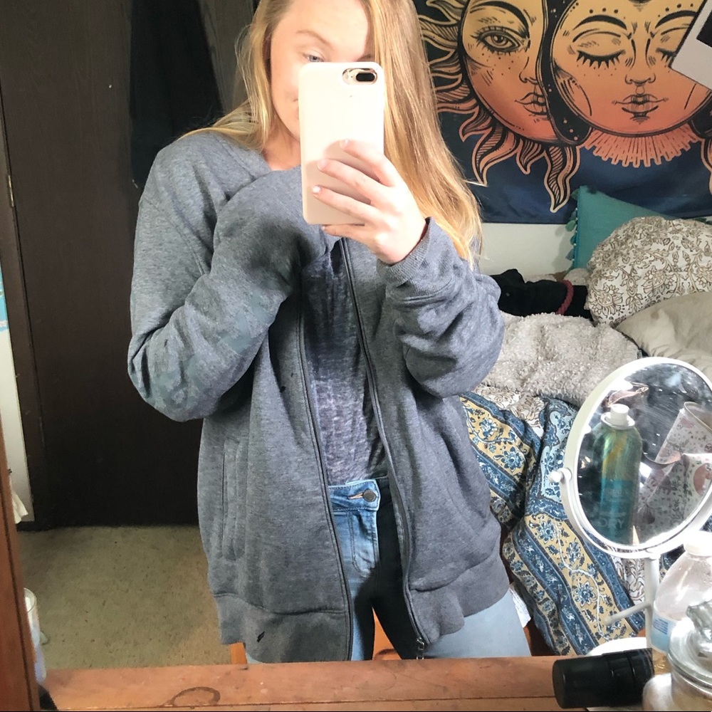 MICHAEL KORS ZIP UP JACKET IN GRAY SIZE LARGE